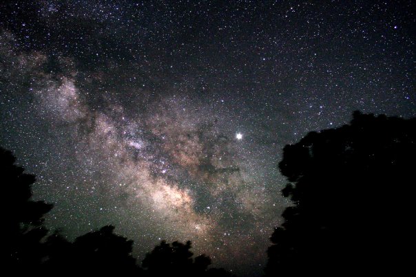 Млечный путь, звездное небо в обсерватории